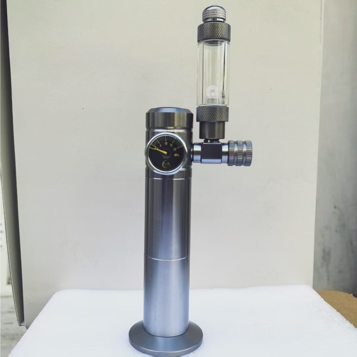 ミニ使い捨てCO2レギュレーター、16gカートリッジ用バブル - Planted Aquarium Mini のレビューと価格